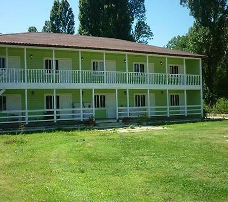 Hotel Kistrik Gudauta Ngoại thất bức ảnh